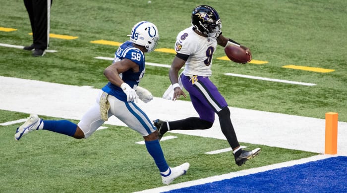lamar-jackson-rushing-touchdown-against-colts